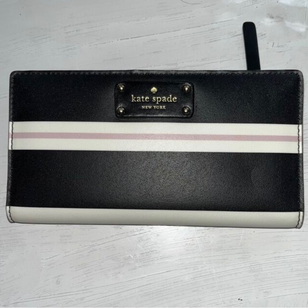 NWOT KATE SPADE GROVE STREET CLASSIC STRIPE WALLET